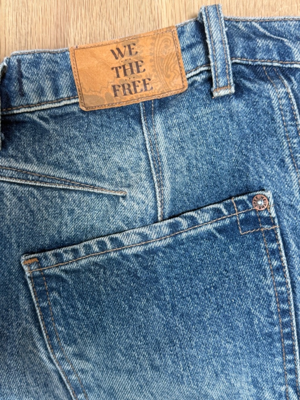 We the Free Mid Rise Barrel Jean - Picture 4 of 6